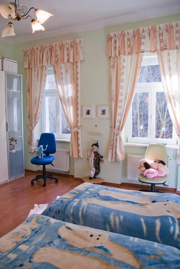 Apartman Na Zahradni Karlovy Vary Kültér fotó